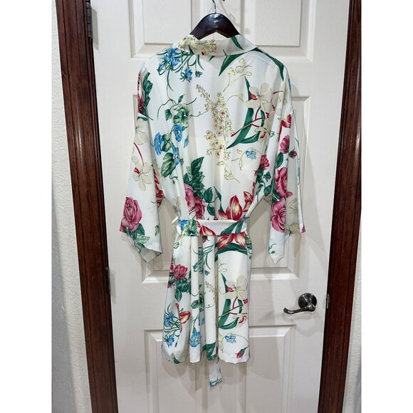 New Natori Private Label White & Floral Print Sleepwear Set With Chemise & Robe - Picture 11 of 11
